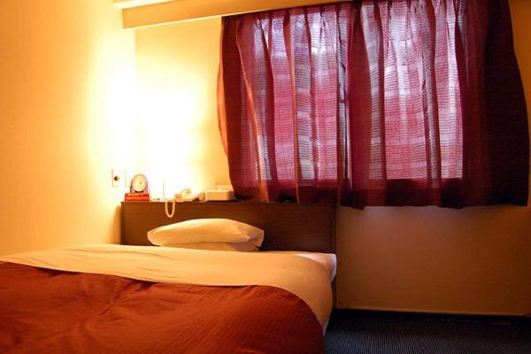 Hiroshima Ekimae Green Hotel Zimmer foto